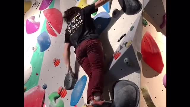 Watch the video and think about the wall 😶, It will be updated in the future, which is also the sto
