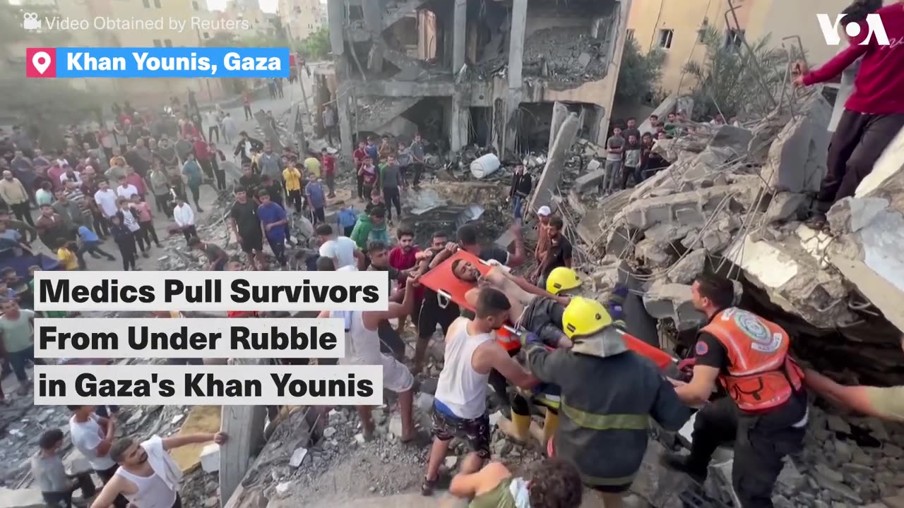 Medics Pull Survivors From Under Rubble in Gaza’s Khan Younis | VOA News