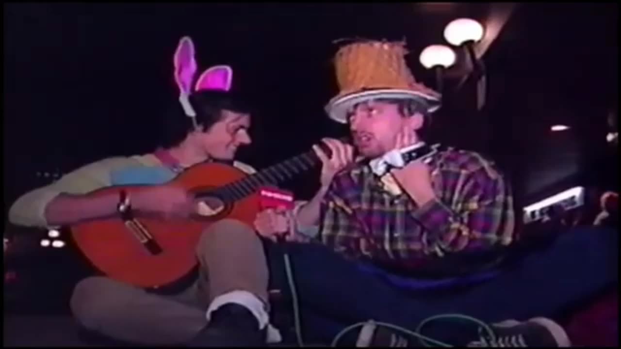 Tom Green Show: Bunny ears!