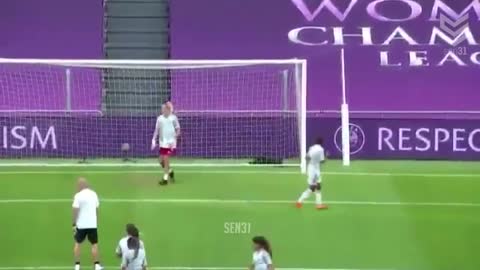 Epic Women Football Moments