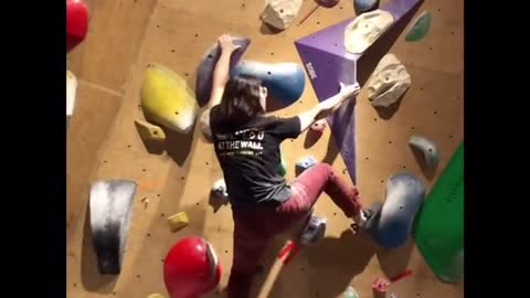 Watch the video and think about the wall 😶， It will be updated in the future, which is also the sto