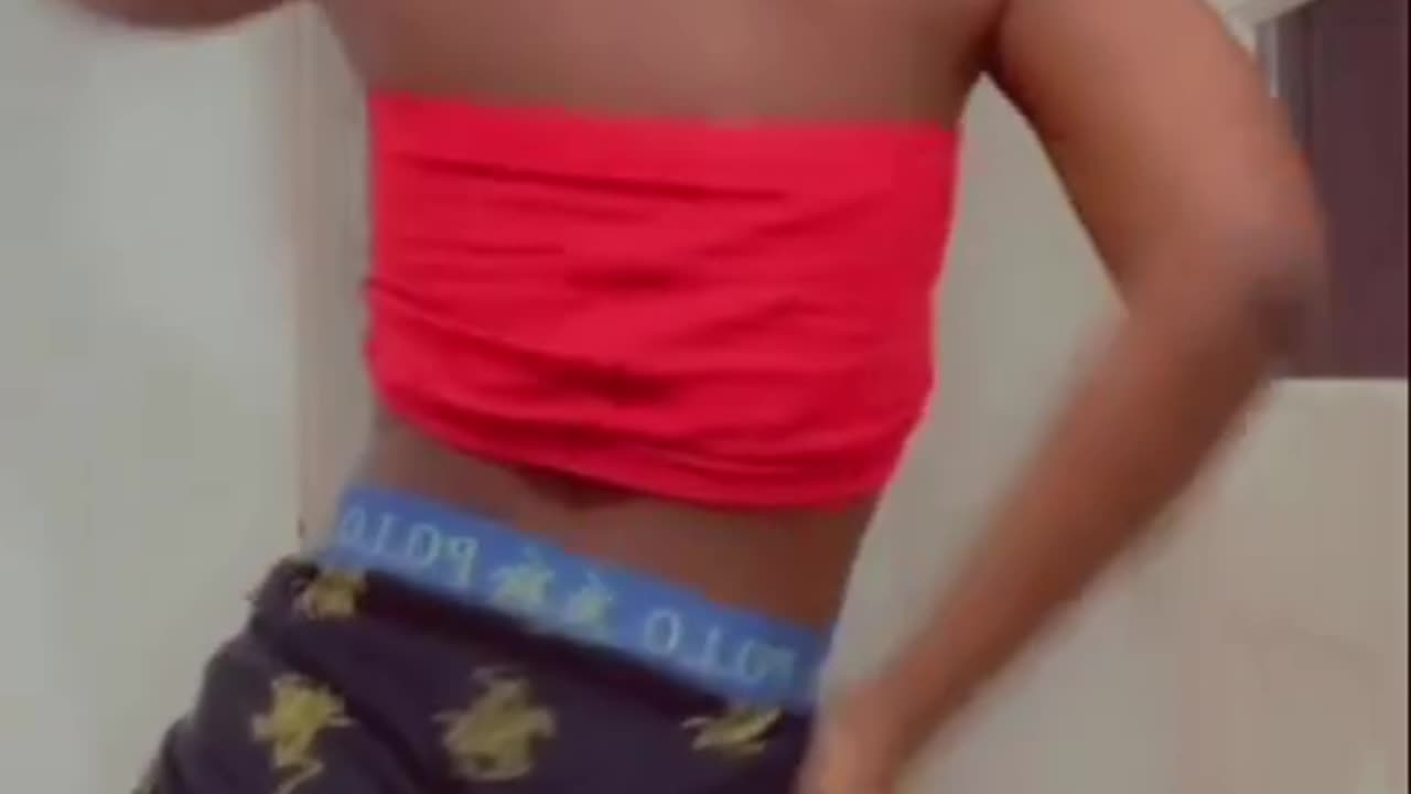 Best twerk everbseen OMG 😮.