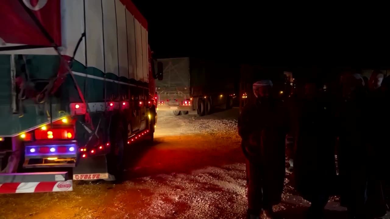 Aid convoy crosses into Northwest Syria