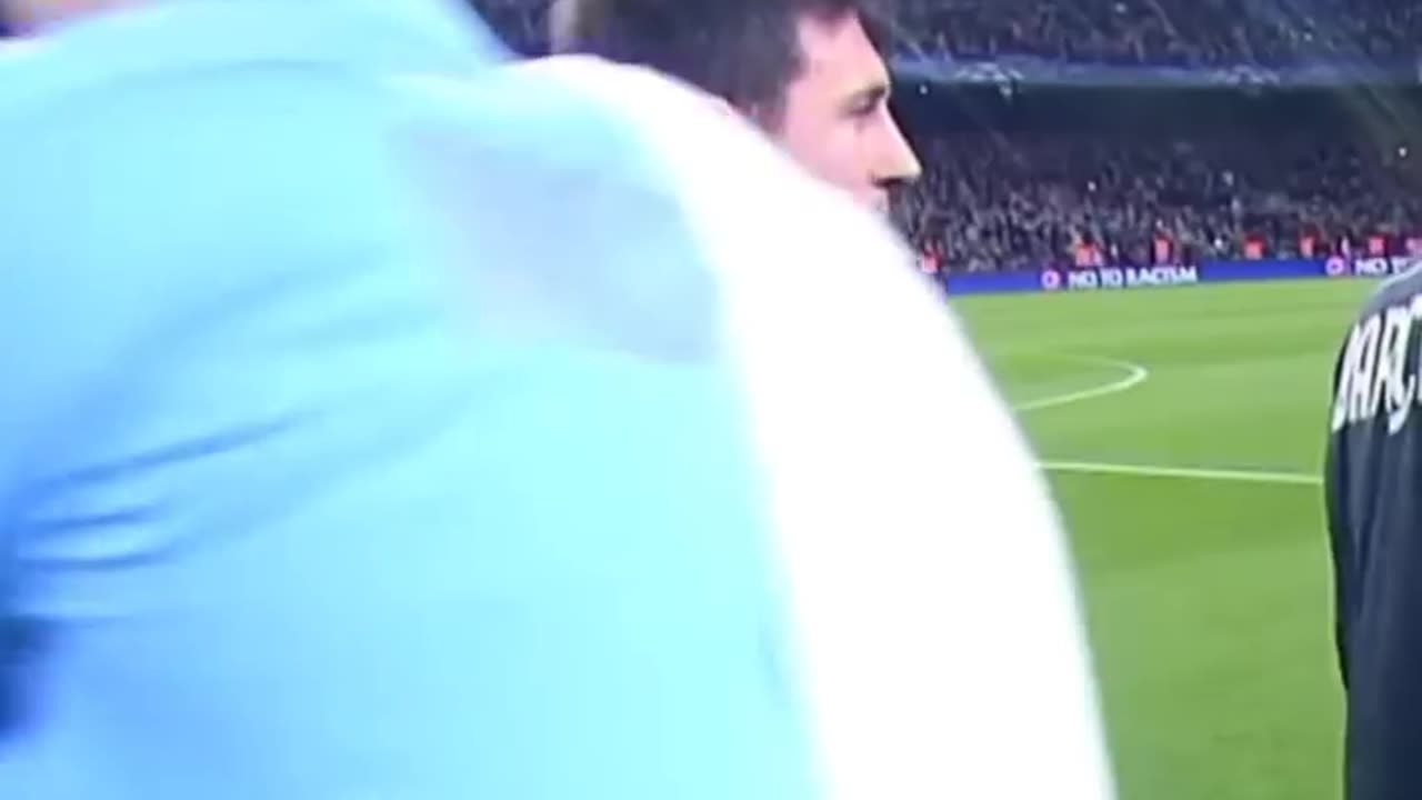 Funny football vidéos comédie ROUNALDO AND MESSI 🤣🤣