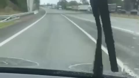 AUSSIE POLICE AND MEDIA ARE INSTRUCTED TO DENY TRUCKERS BLOCKADE