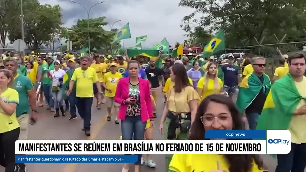 Manifestantes se reúnem em Brasília no feriado de 15 de novembro