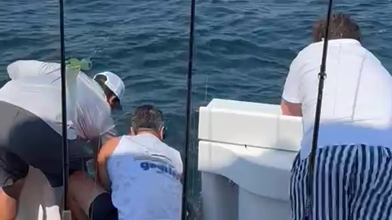 Crew on Boat Owned by Joe & Jack Cabasso Rescue Stranded Boaters Off New Jersey Coast