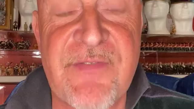 (26 aprile 2022) - ANDREA COLOMBINI: βCARI GUITTI DA CIRCO E CIUCCI VOLANTI, SIETE SOLO **SEGUACI DEL NULLA**!!! NOI VI DIMENTICHEREMO PRESTO!!!βπππ