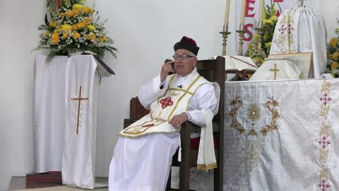 526 - El sacerdote catolico es imagen de Dios.