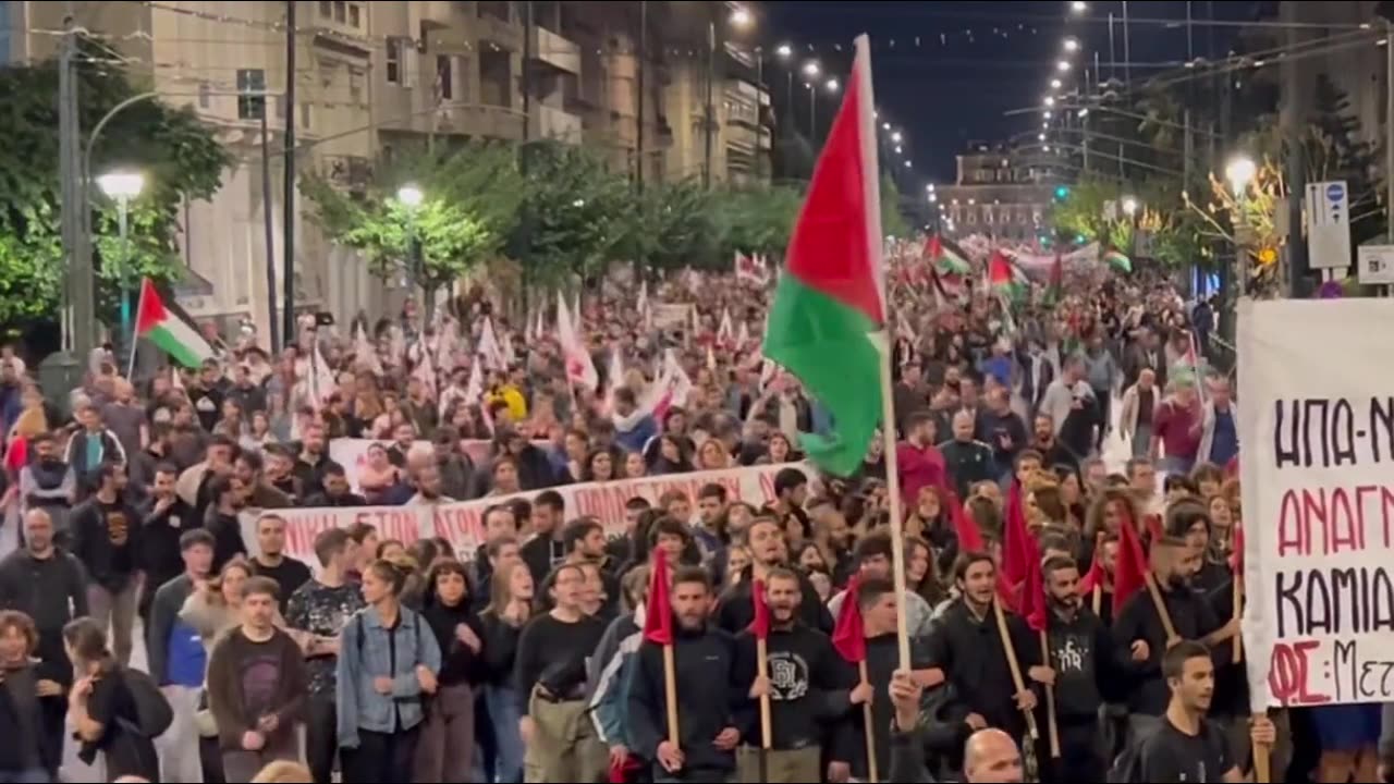 Demonstrators broke into the US Capitol, EU demanding to stop killing residents of the Gaza Strip