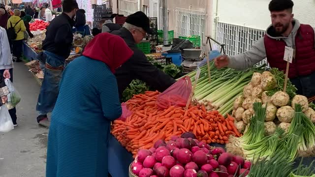 Istanbul street market