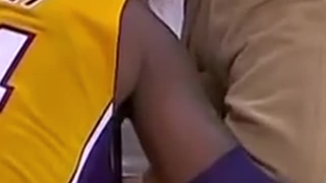 Throwback when Kobe dislocated a finger