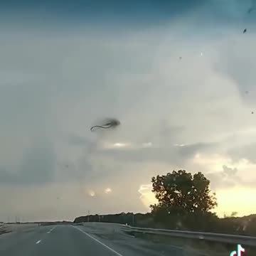 strange clouds appears in Ohio Today Feb5th