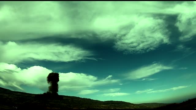 Falling meteorite or UFO object