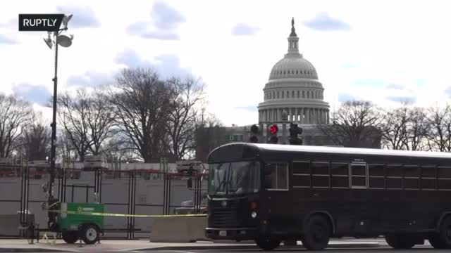 Prison Bus Pulls into DC Restricted Area