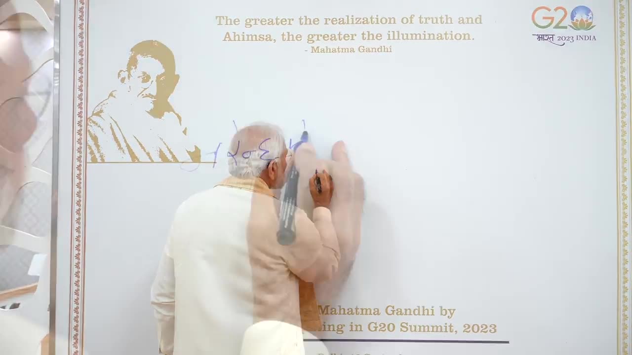 PM Modi along with World Leaders pay tribute & homage to Mahatma Gandhi