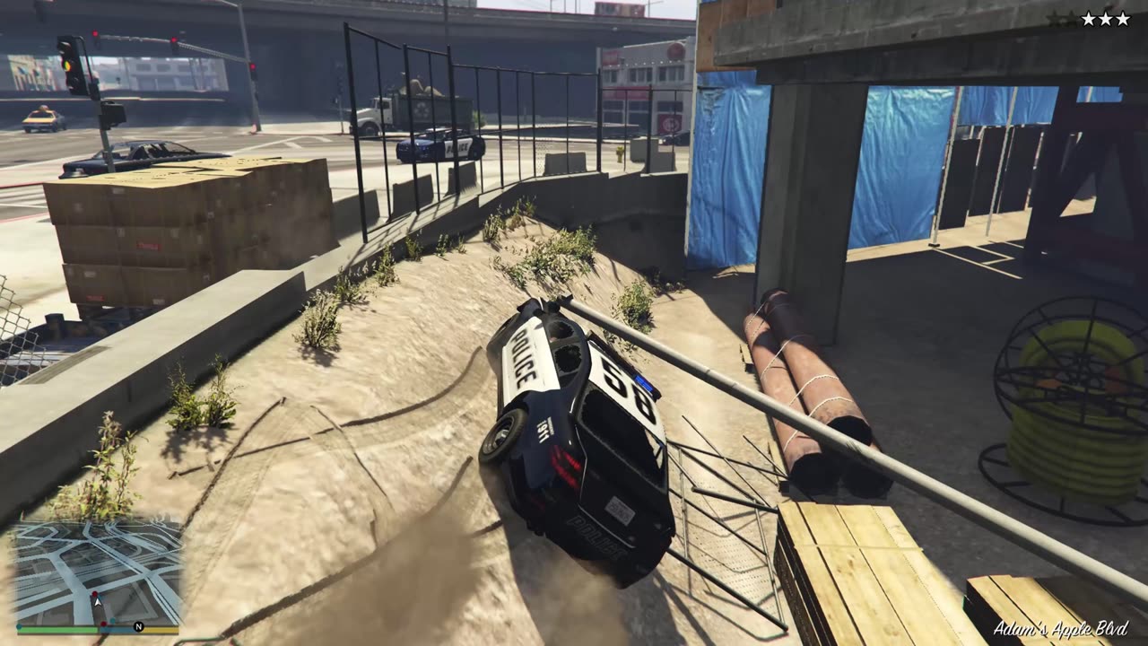 ESCAPING FROM POLICE IN GTA5