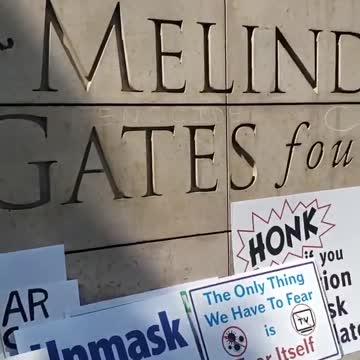 bill gates y su vaccuuu