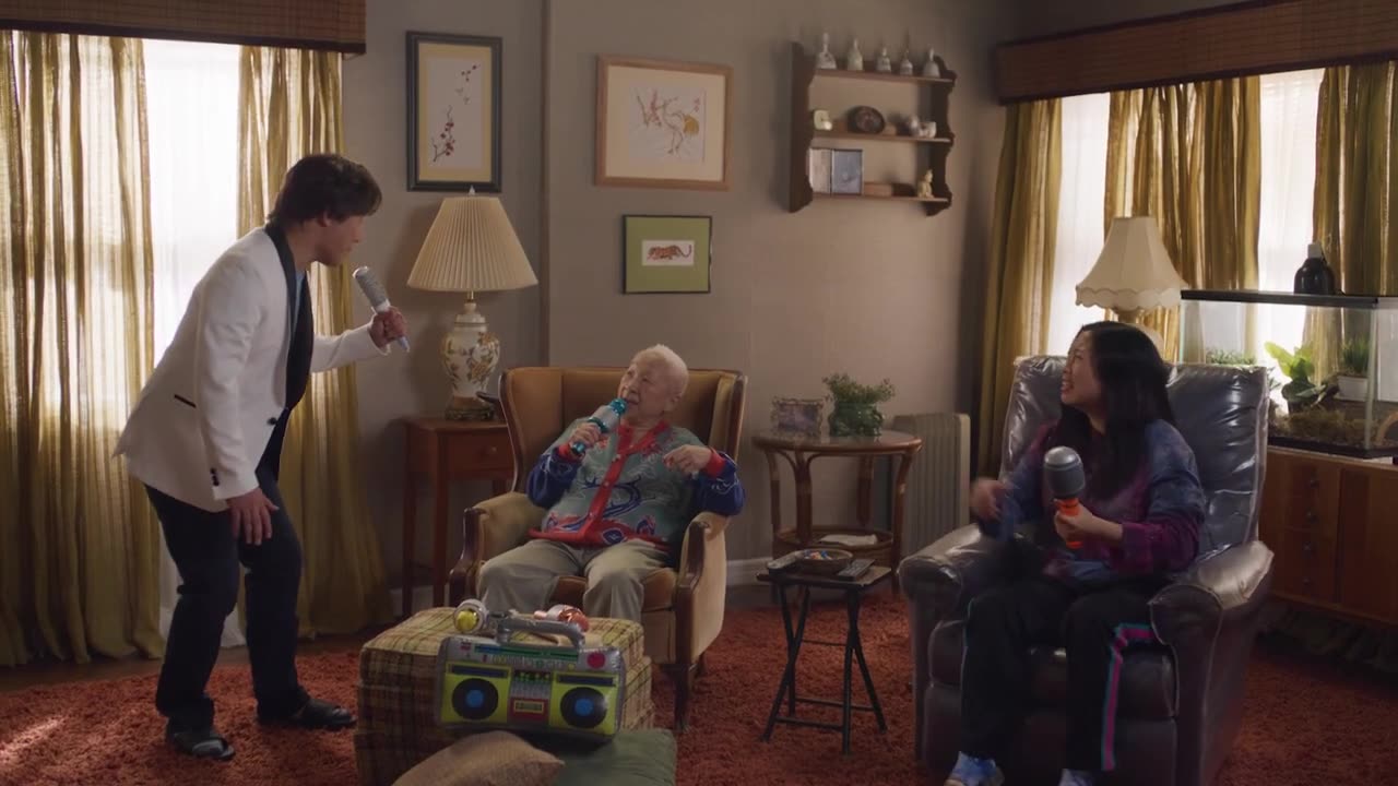 Wally Attempts to Sing a Tune - Awkwafina Is Hangin’ with Grandma