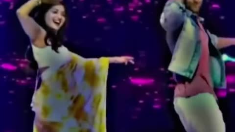 Sharukh khan and madhuri❤️👌
