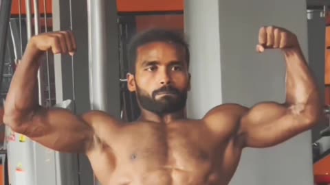 Baapu Ka Fitness Cobra Lats #baapukafitness #fitness #bodybuilding #tranding #viral #muscular man