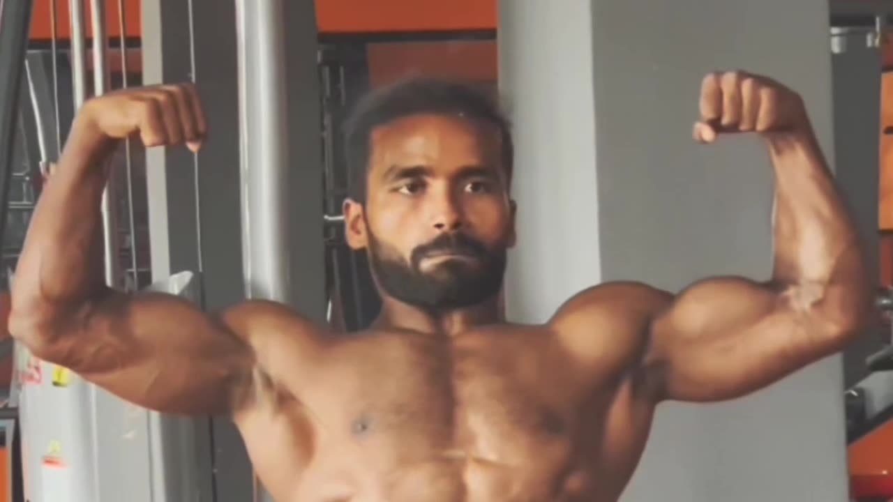 Baapu Ka Fitness Cobra Lats #baapukafitness #fitness #bodybuilding #tranding #viral #muscular man