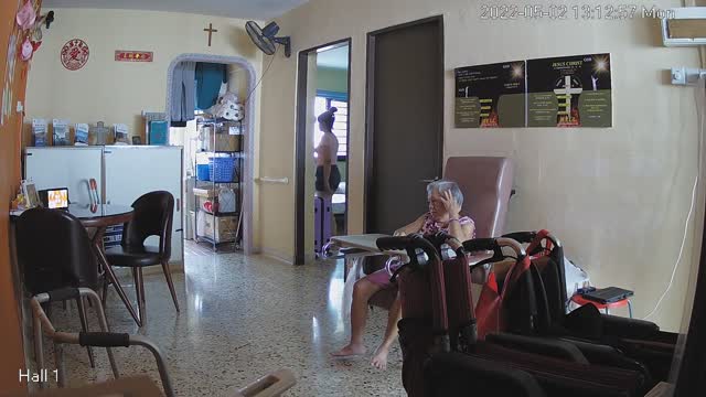 hallfront day n night 20220502