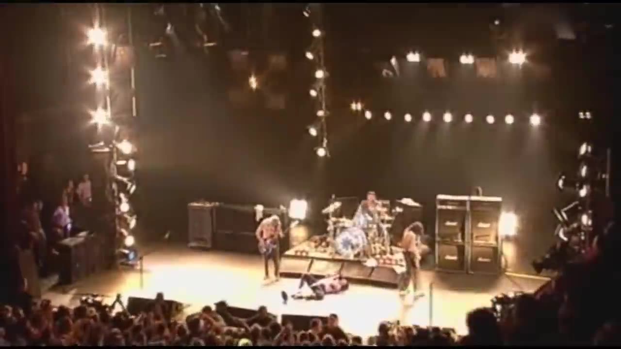 Red Hot Chili Peppers - Search and Destroy - Live at Olympia