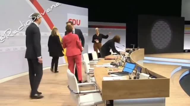 Prima della diretta NIENTE MASCHERINE