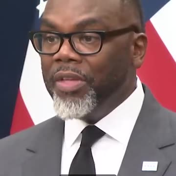 Chicago Mayor says Trump is ‘Small and Soft’ for targeting illegal migrants