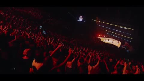 What a Beautiful Name w- Break Every Chain - Hillsong Worship live @ Colour