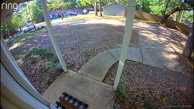 Lady is Trying to Find Porch Pirate