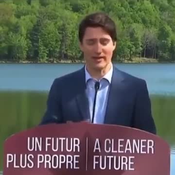 When asked what Trudeau & his family do to "reduce plastics use!"