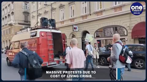 Italy Massive protest due to cost of living crisis, opposition to nato