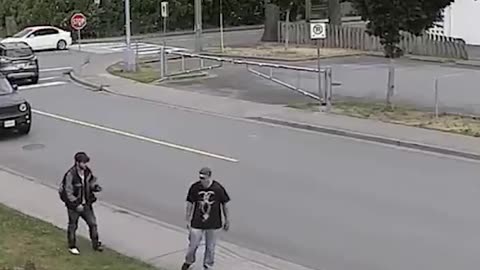 Man Confronts Bike Thief