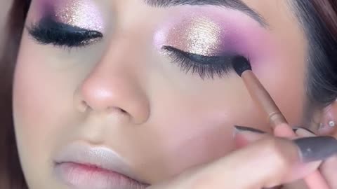 "Sultry Seduction: Evening Smokey Eye Tutorial