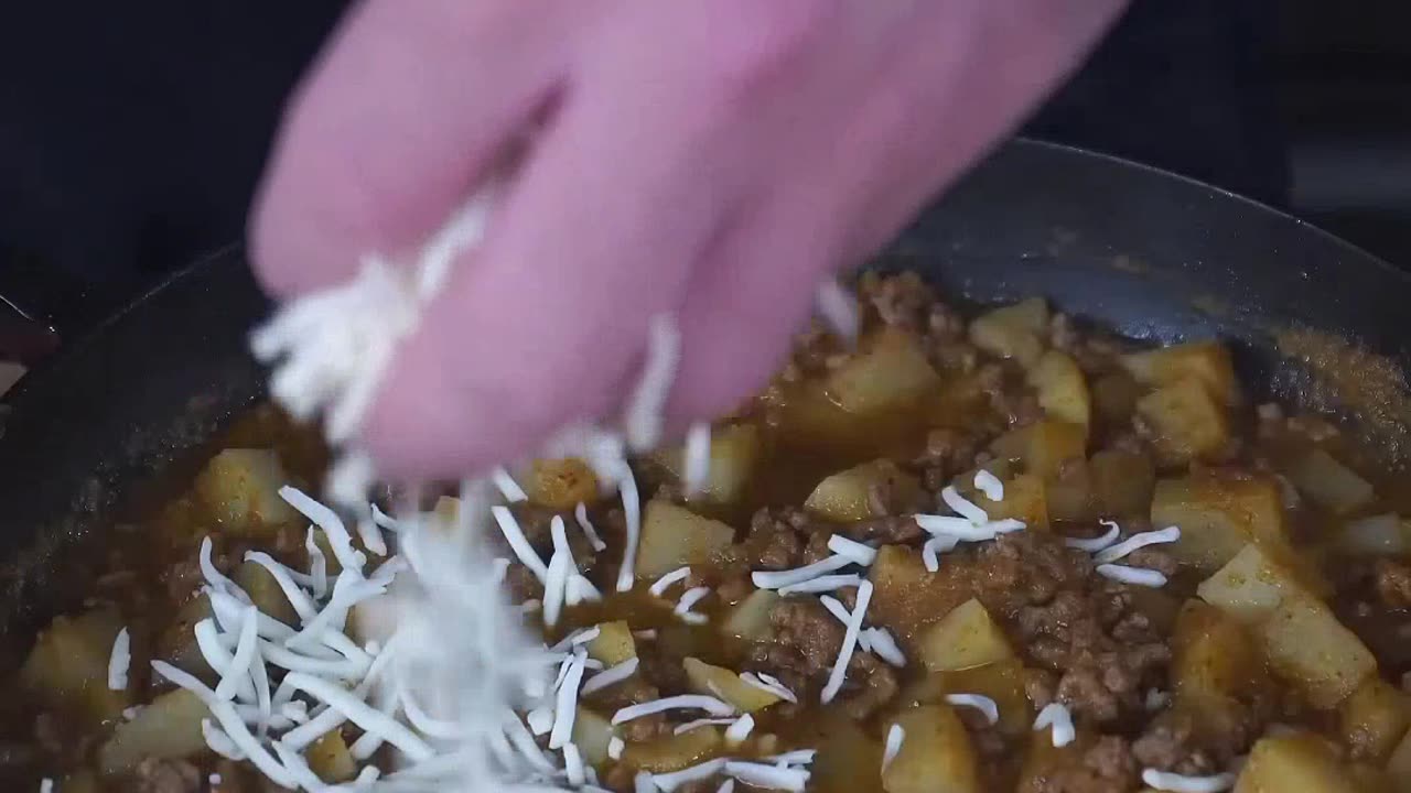 making Mexican picadillo.
