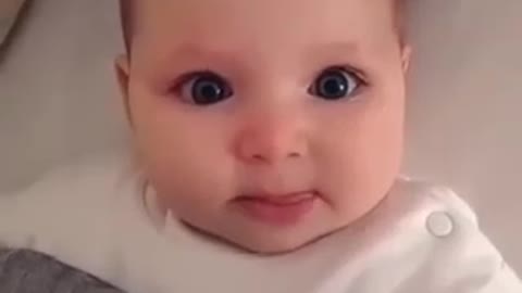 Newborn Twins Have Their First Conversation In The Hospital Baby Cot..smile