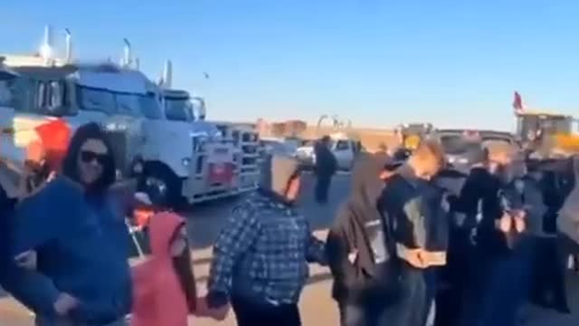 Freedom Convoy Unite and Lock Arms in Milk River, AB