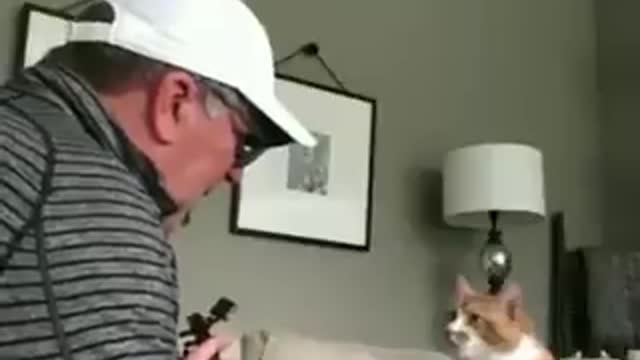 I always said that a man without a cat and an incomplete man....hahaha