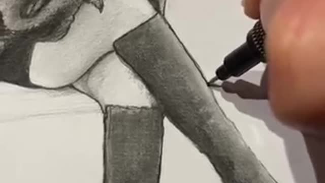 Şöyle biri omzuna dokunuyor ne yaparsın? 😄 ( abone ol :) #shorts #ferhataslanart