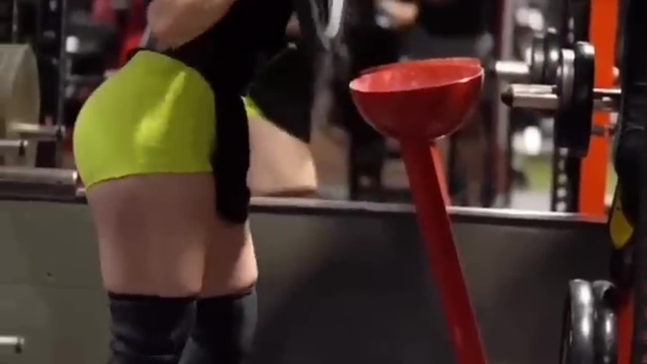 Miranda Cohen Shorts Video - Gym Workout 💯💦💯💦