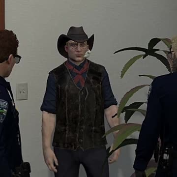 Convincing the Police that I Am Crazy by Being A Rodent in GTA RP