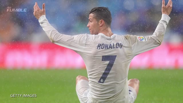 A Day In The Life Of CR7 Cristiano Ronaldo - Training For El Classico