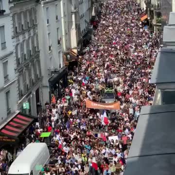Massive Crowds Protest Vaccine Passports, Mandatory Vaccines in France (7/17/21)