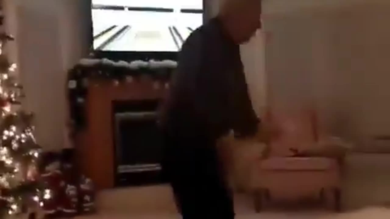 Old Man Wii Dance