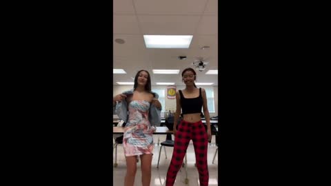 all the most iconic tiktok dances from 2021
