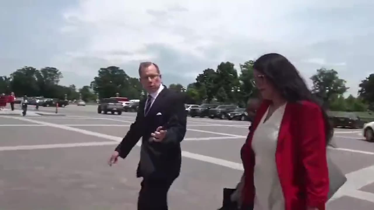 CRAZY: Staffer For Rashida Tlaib Attacks Fox Reporter With Umbrella