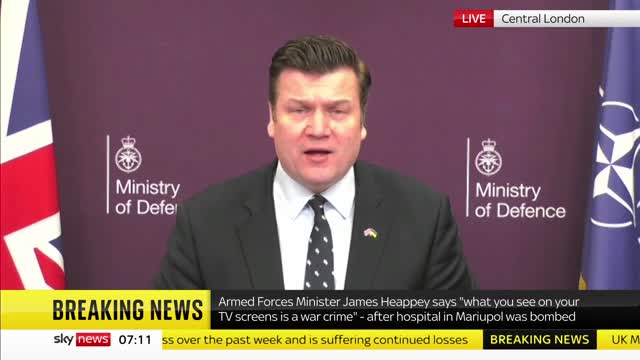 Minister: Russia committing 'war crimes' & British troops shouldn't travel to Ukraine