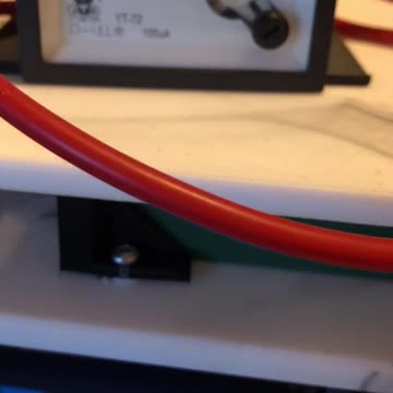 Self running with 32vdc RECHARGING RUNNING 0.0w 3KVdc output indefinitely forever